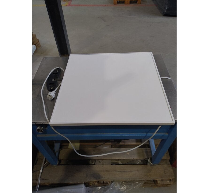 Tweedekans - QH-AK Serie infraroodpaneel 60 x 60cm - 350Watt - Default
