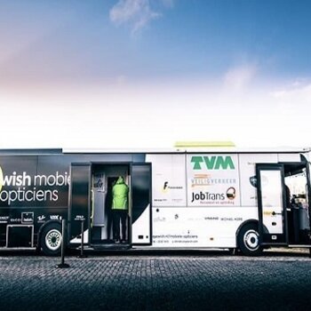 Mobiele Eye Wish opticiens bus