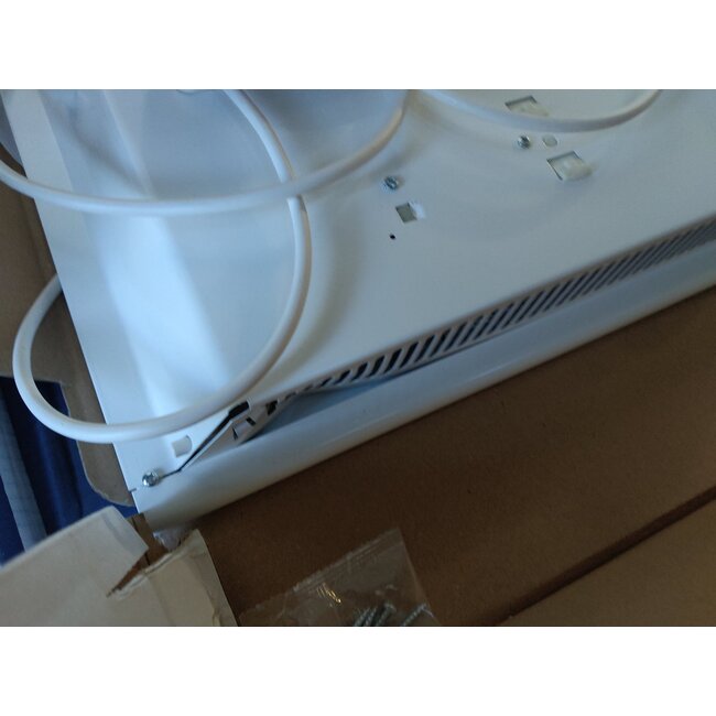 Tweedekans - Adax neo Wifi elektrische verwarming - 2000Watt 33cm x 143cm