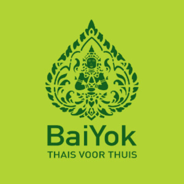Restaurant BaiYok Thais Thaise maaltijd: gele curry kip en runderhaas met asperges met jasmijnrijst (1p)