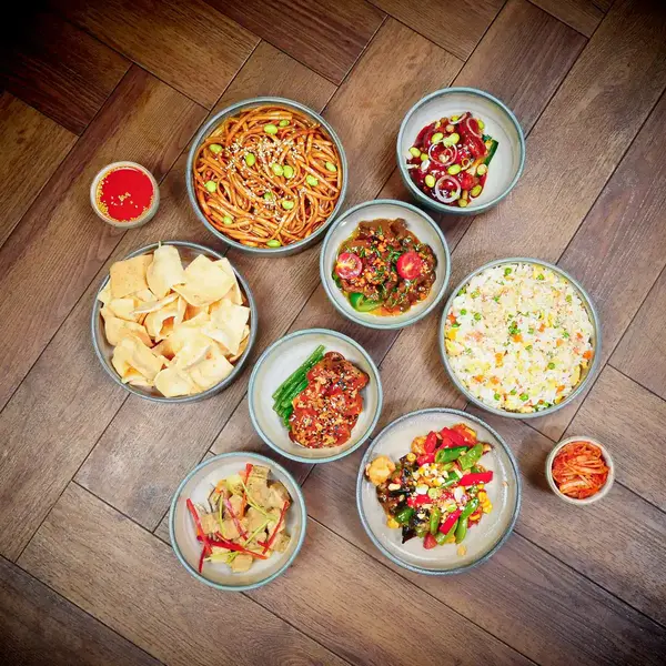 Streetfood By Han Koelverse rijsttafel box vlees van Top Chef Han Ji