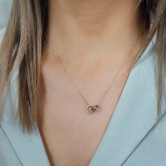 Iconic Double Open Circle Ketting - met gravering