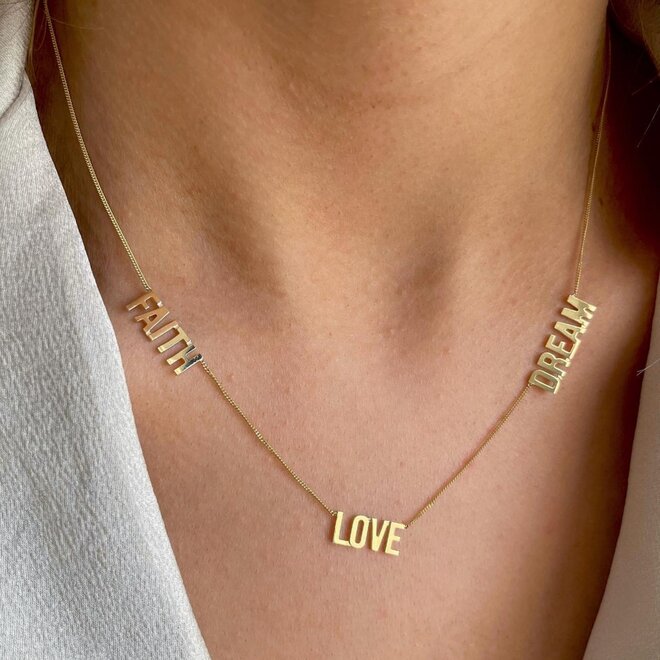 Signature Necklace 3 Names
