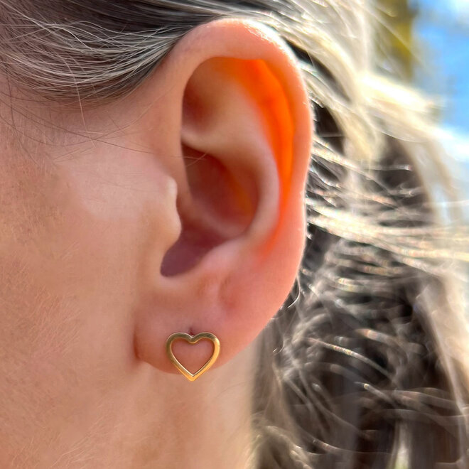 Iconic Heart Stud Earring