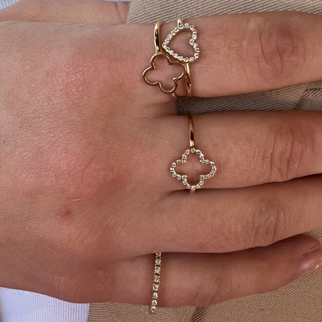 Iconic Lucky Clover Ring