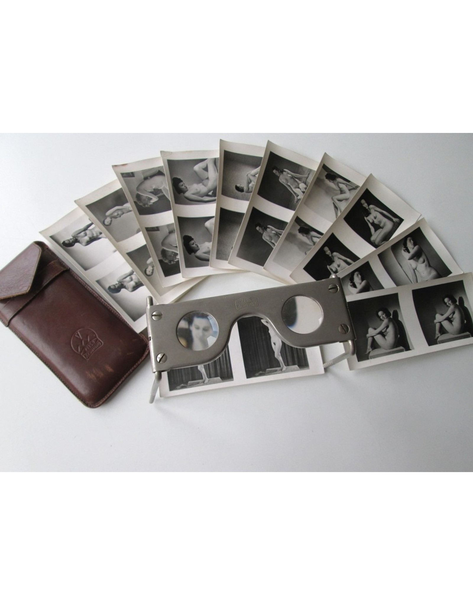 [Fotografica] [Zeiss-Aerotograph + 11 erotic stereo photos from] Martins Kunstmappen Serie 1