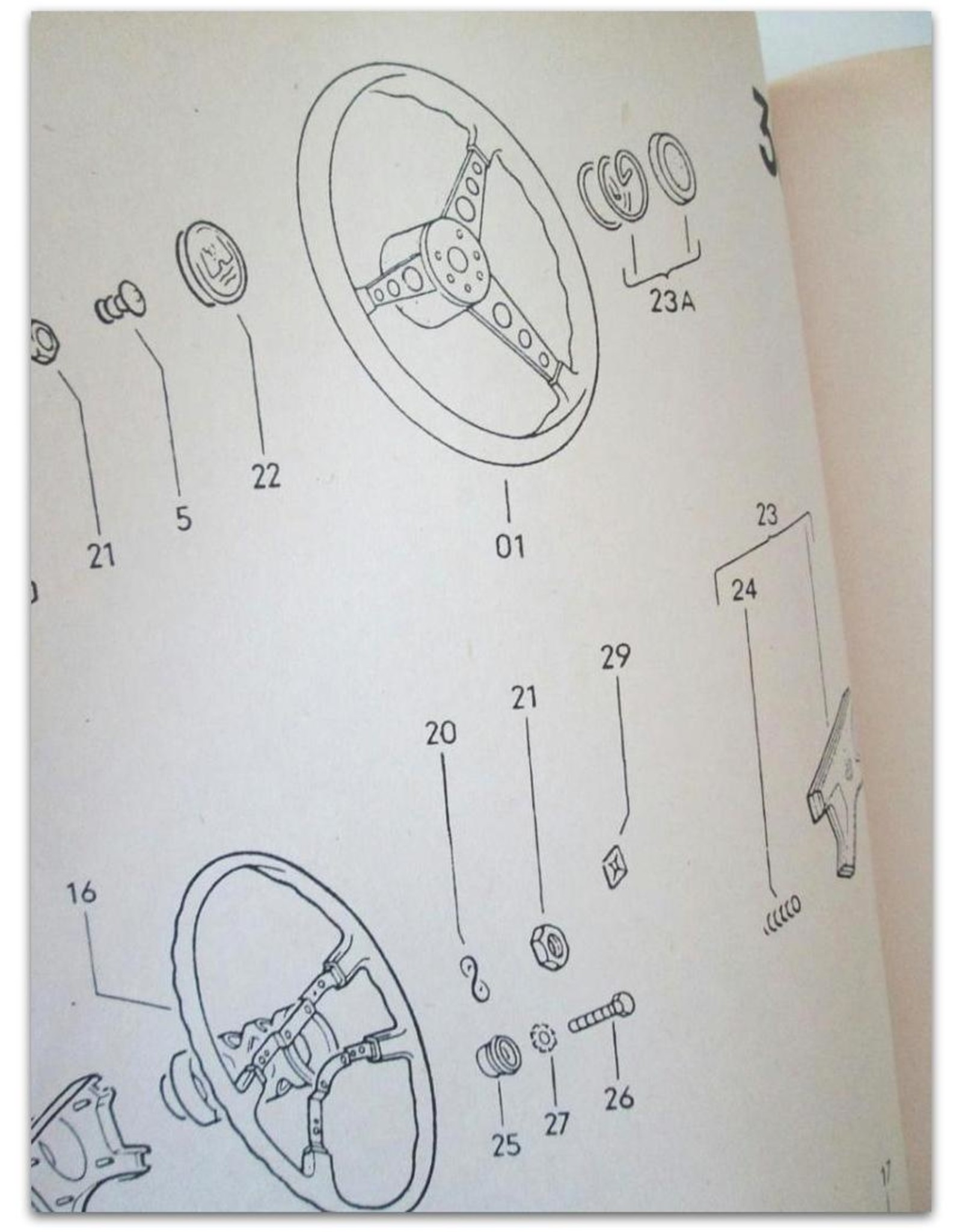 [Volkswagen] - VW 1302 / 1303 Bildkatalog Original Teile 1990: Illustrated Catalogue [for] Genuine Parts