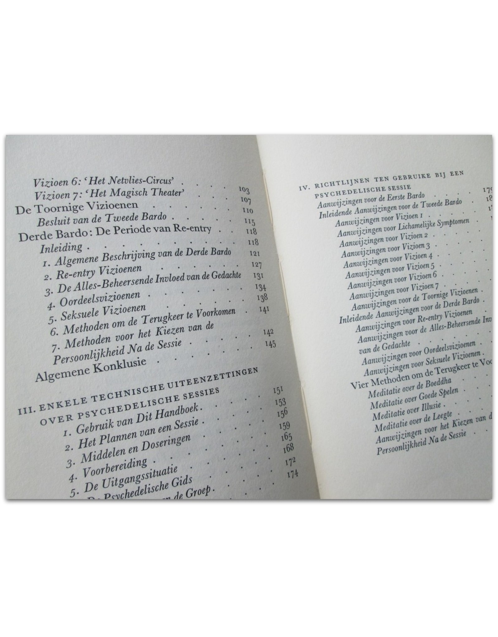 Timothy Leary - De psychedelische ervaring: Een handboek gebaseerd op het Tibetaanse Dodenboek. Vertaling Richard Hübner & Simon Vinkenoog