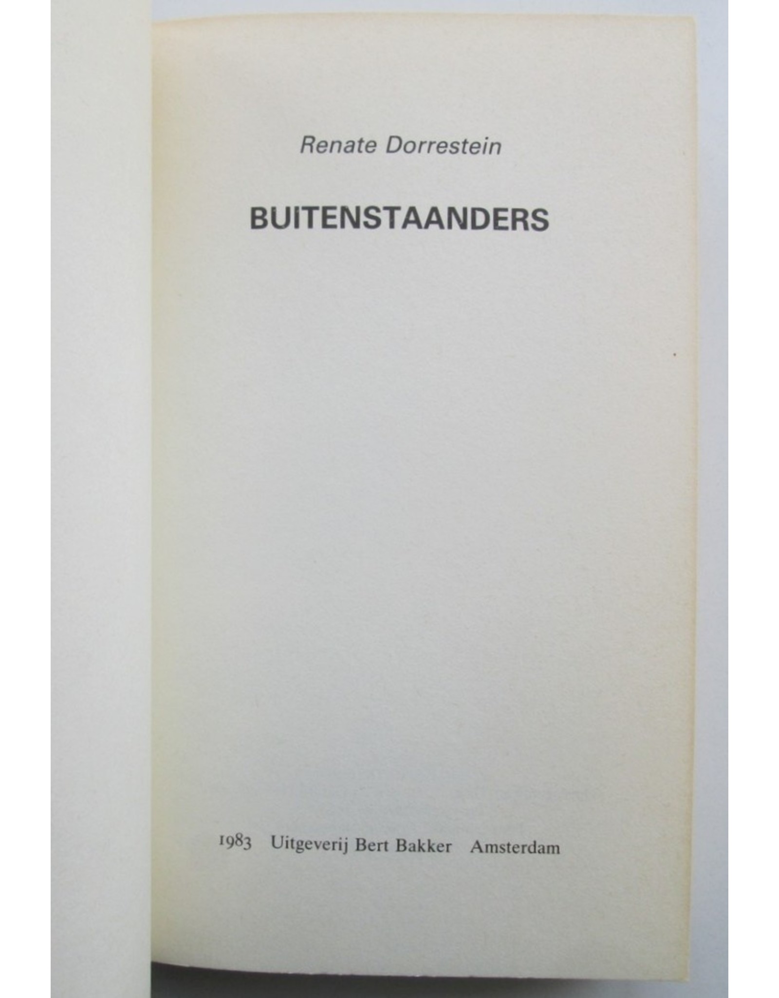 Renate Dorrestein - Buitenstaanders