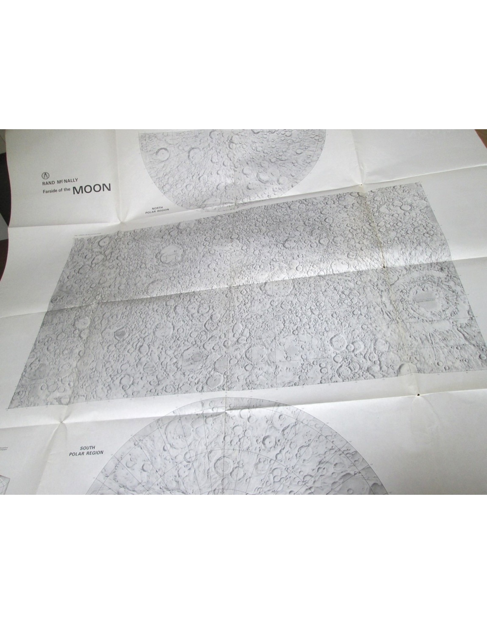 Luis Freile M.A., A.I.A.A. - Rand McNally Official Map of the Moon. [A Lunar Wall Mosaic] Approximate scale: 1 : 2,300,000