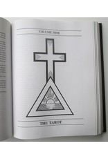 Israel Regardie - The Complete Golden Dawn System of Magic. Foreword by Christopher S. Hyatt, PHD. [Second Revised Limited Edition]