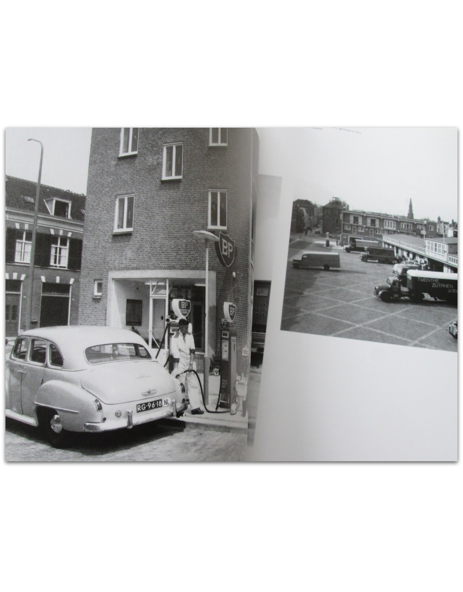 Gerrit Middelbeek [ed.] - Arnhem 1950-1960. Beelden van een stad tussen ooit en nu. Voorwoord en teksten van Ad Lansink