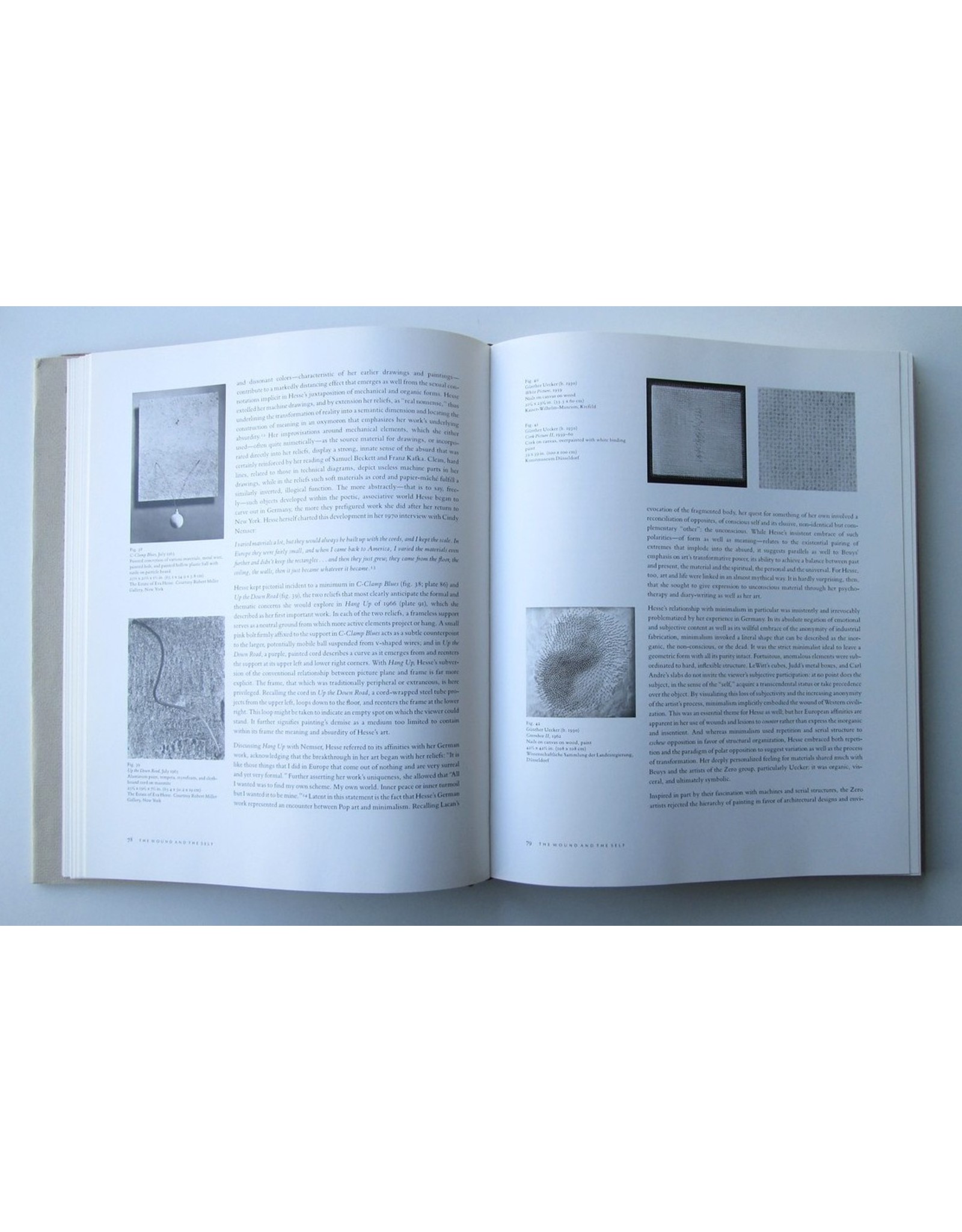 Helen A. Cooper - Eva Hesse: A Retrospective. Exhibition and catalogue [...]. Essays by Maurice Berger, Anna C. Chave, Maria Kreutzer, [...]