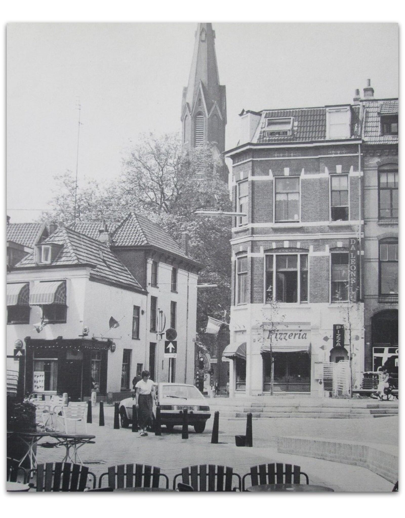 Antoine Bosch - Korenmarkt. Van handelscentrum tot uitgaanscentrum