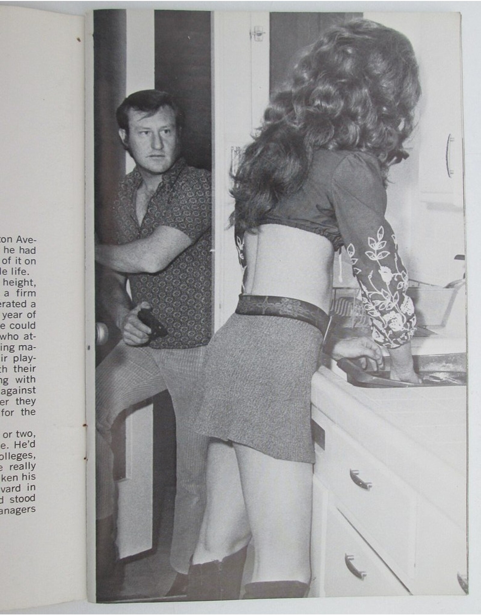 Larry Preston - A Rapist's Reward. An Eros Goldstripe Publication [Uniquely photo-illustrated Adult Reading]