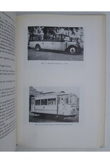 J. Bronkhorst [i.a.] - Van omnibus tot trolleybus. 125 jaar openbaar vervoer in en om Arnhem
