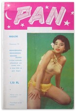 [Redactie] - PAN Magazine Nr 39 [Donkerharig, donkerogig, donkerhuidig is deze exotische schoonheid in deze kille en gure dagen]