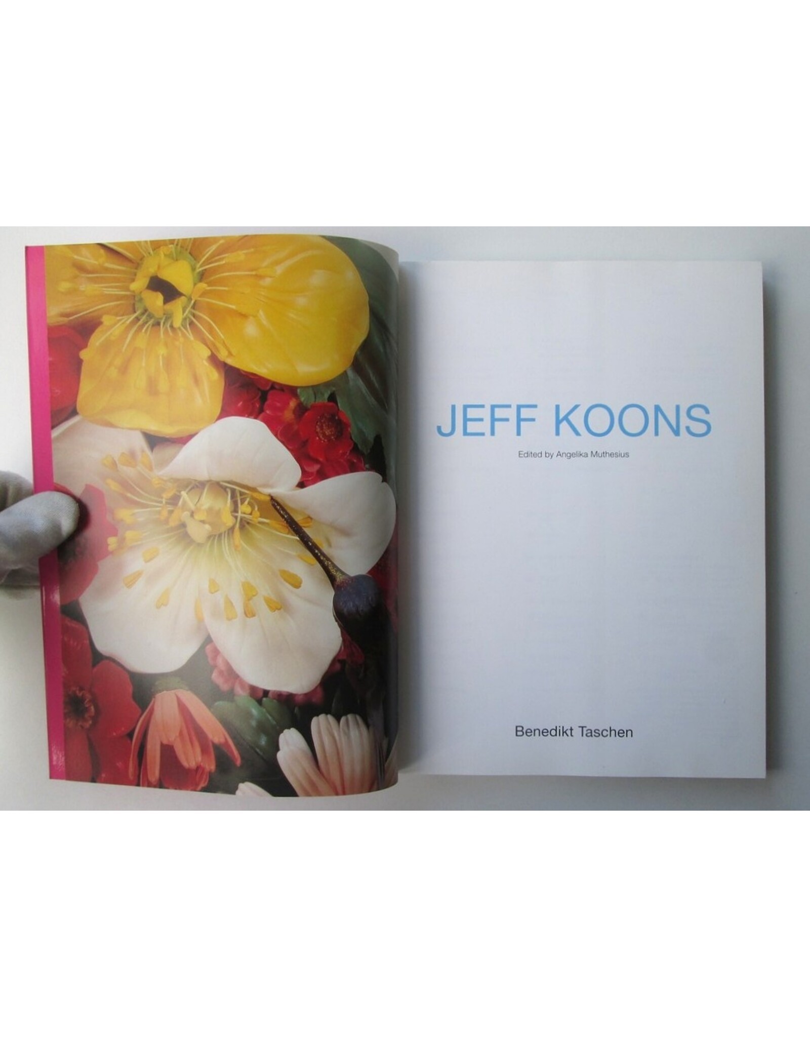 Angelika Muthesius [red.] - Jeff Koons