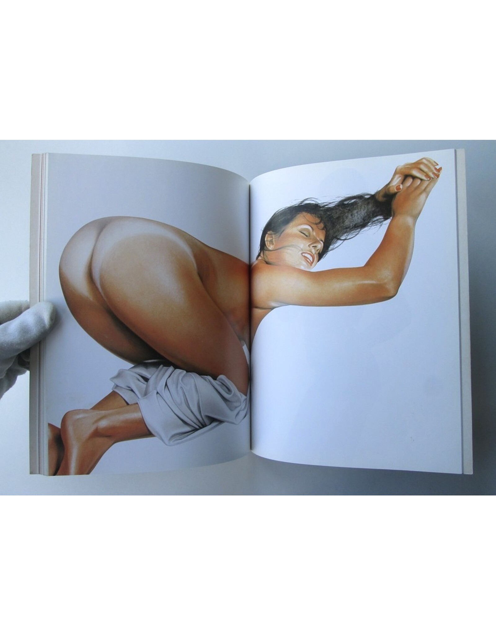 [Editors] - Hajime Sorayama