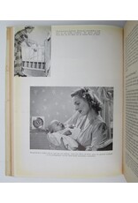 Philip C. Jeans - Het Gulden Baby Boek. Het boek voor moeder en kind. Bewerkt door J.C. Tummers, Kinderarts te Bussum