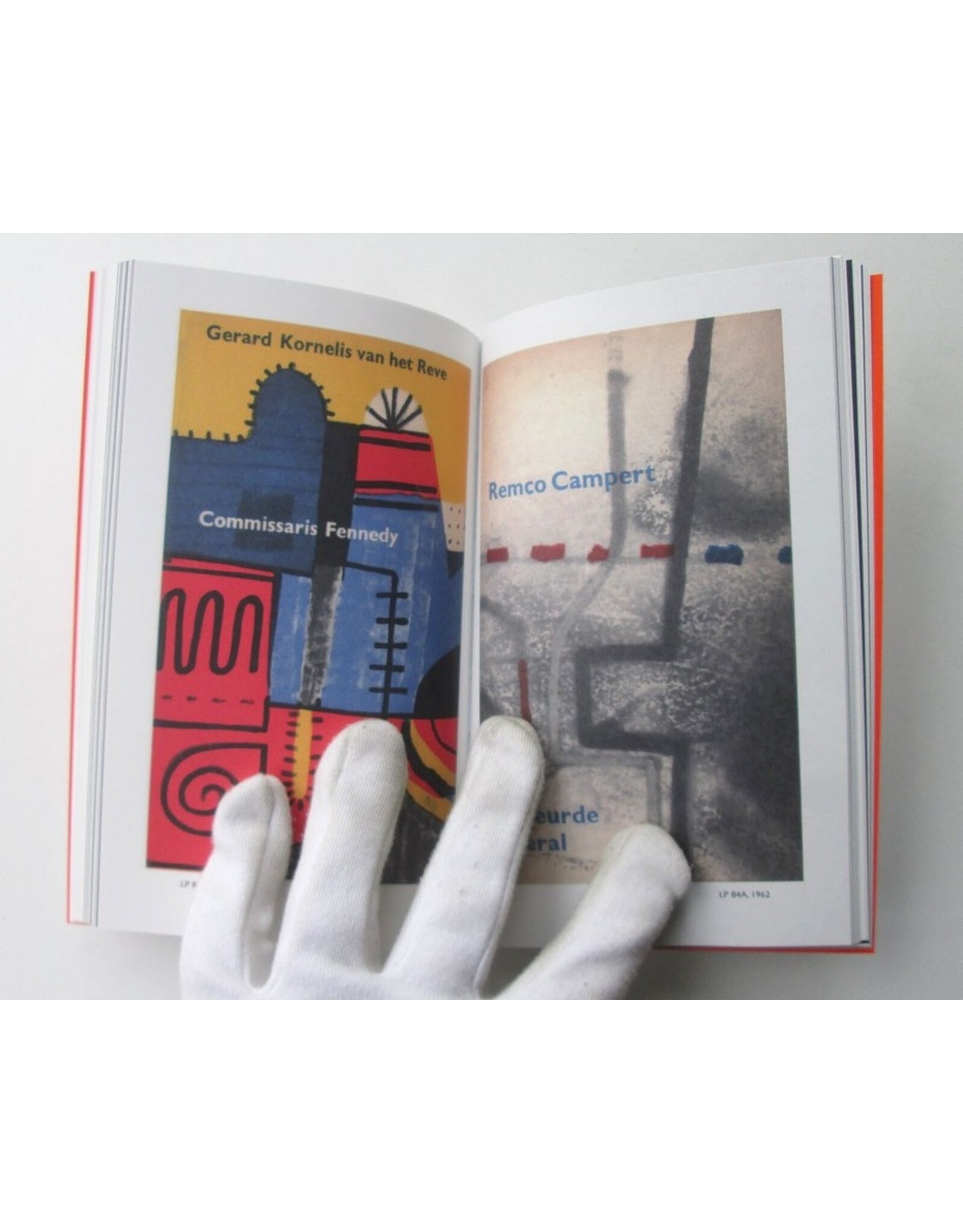 Han Steenbruggen - Om het omslag. De omslagontwerpen van Jaap Jungcurt en Karel Beunis voor de reeks Literaire Pockets van De Bezige Bij 1957-1966