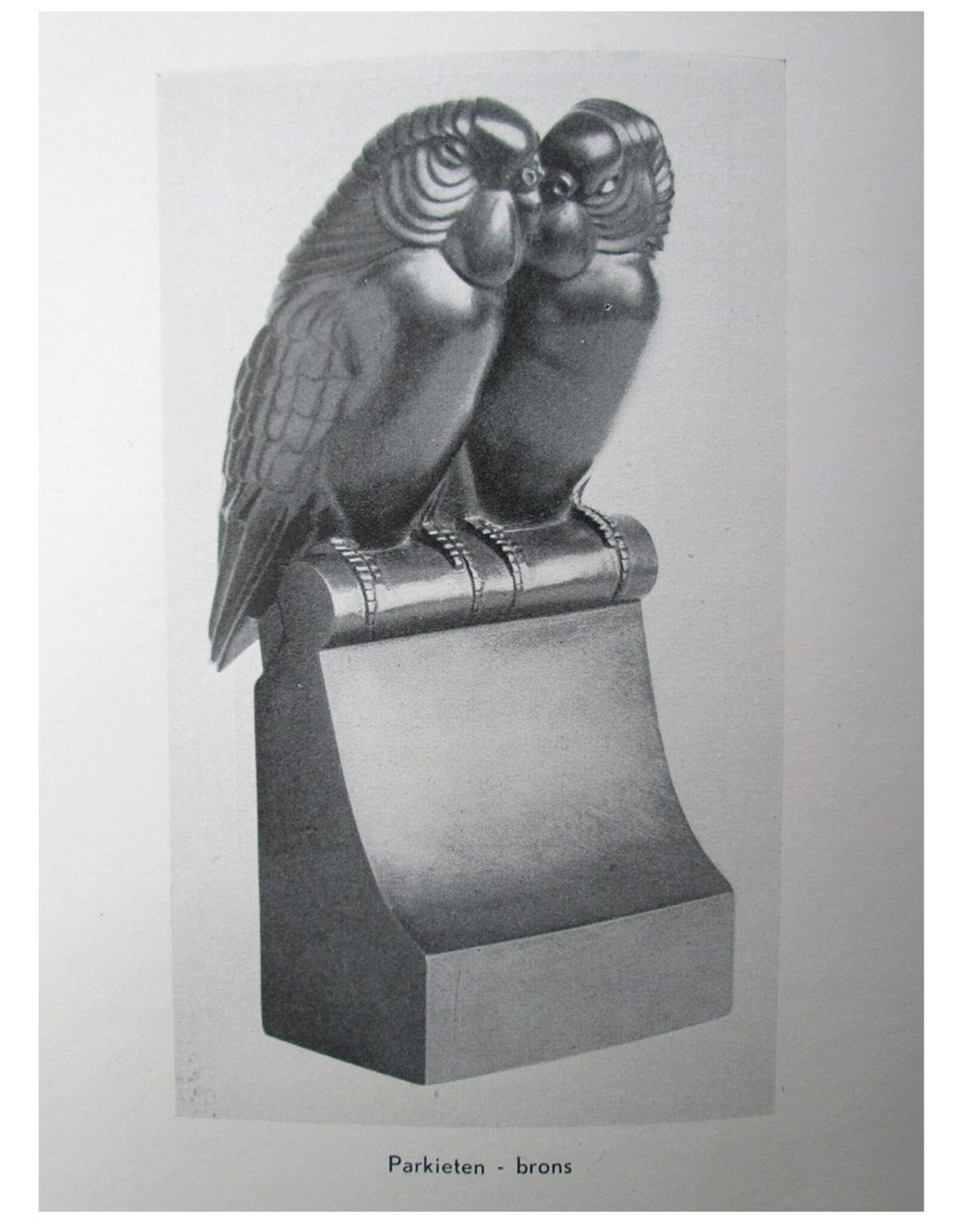 Cornelis Veth - De beeldhouweres Gra Rueb. Zeven-en-veertig reproducties