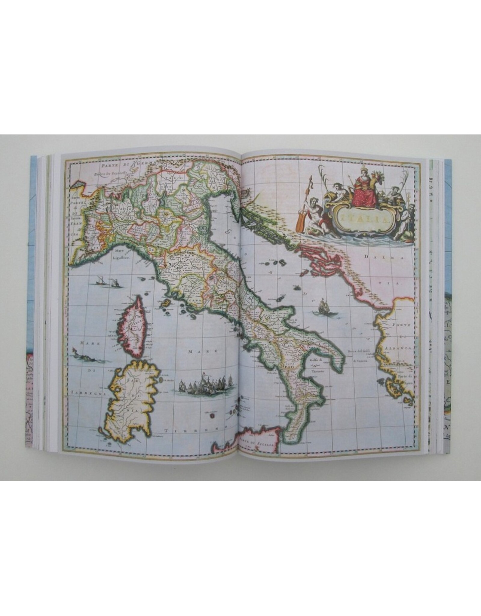 Joan Blaeu - ATLAS MAIOR of 1665 "The Greatest and Finest Atlas ever published". Introduction and texts by Peter van der Krogt [...]