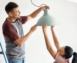 Hoe monteer ik een lamp?