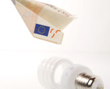 Hoe bespaar ik energie met lampen en verlichting?