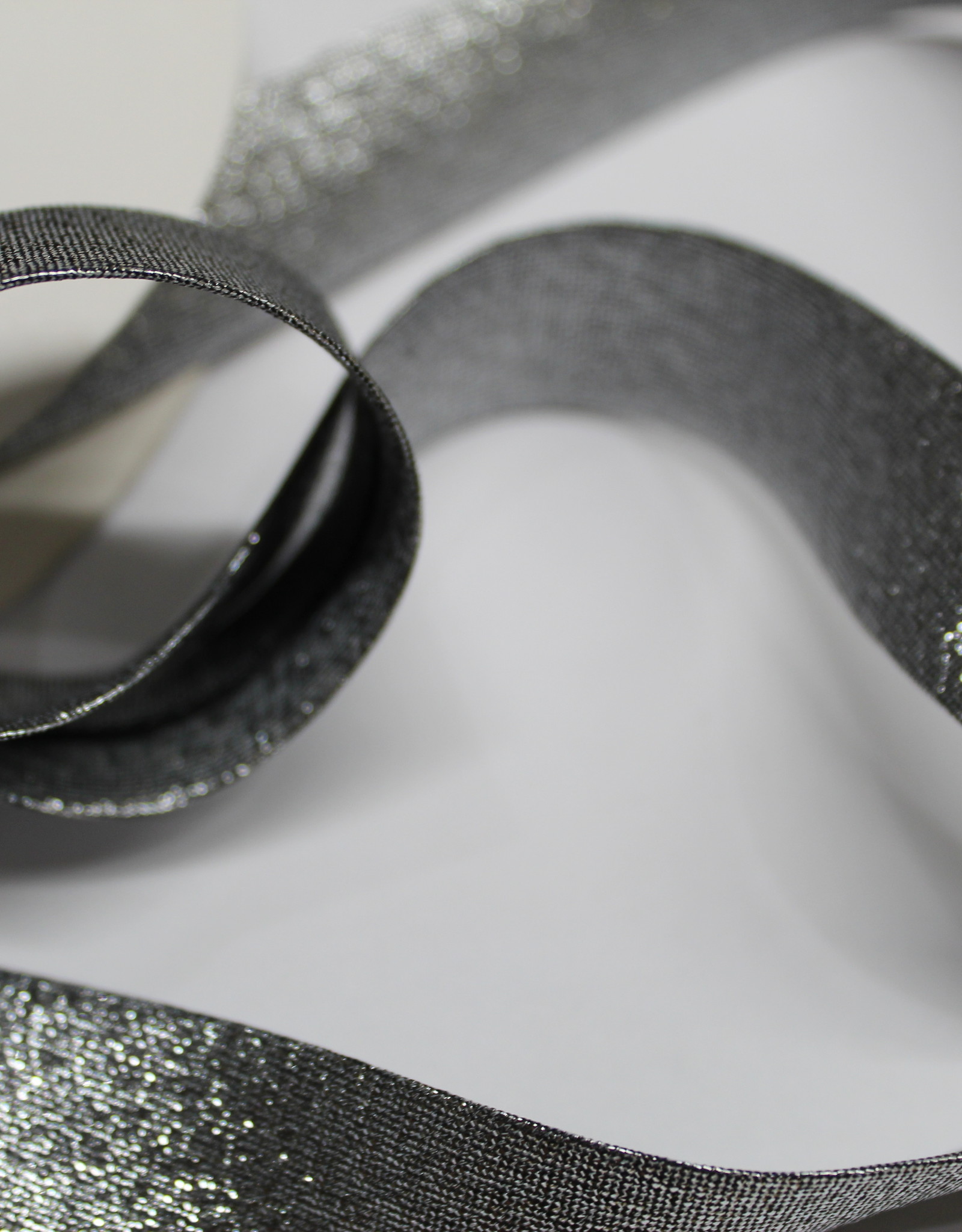 Biais metallic glitter 18mm op rol zwart zilver