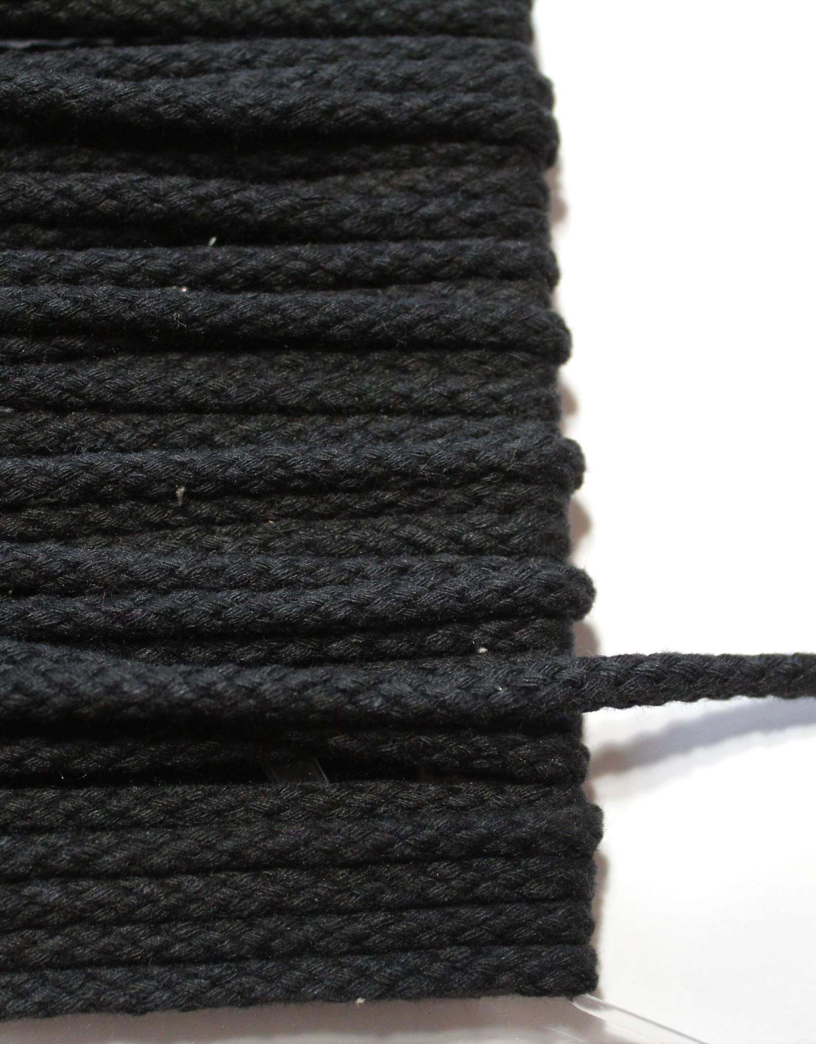 Anorakkoord 5mm zwart col.990