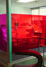 Raamfolie semi-transparant Cristal Rood - op 60cm hoogte Raamfolie semi-transparant Cristal Rood - op 60cm hoogte