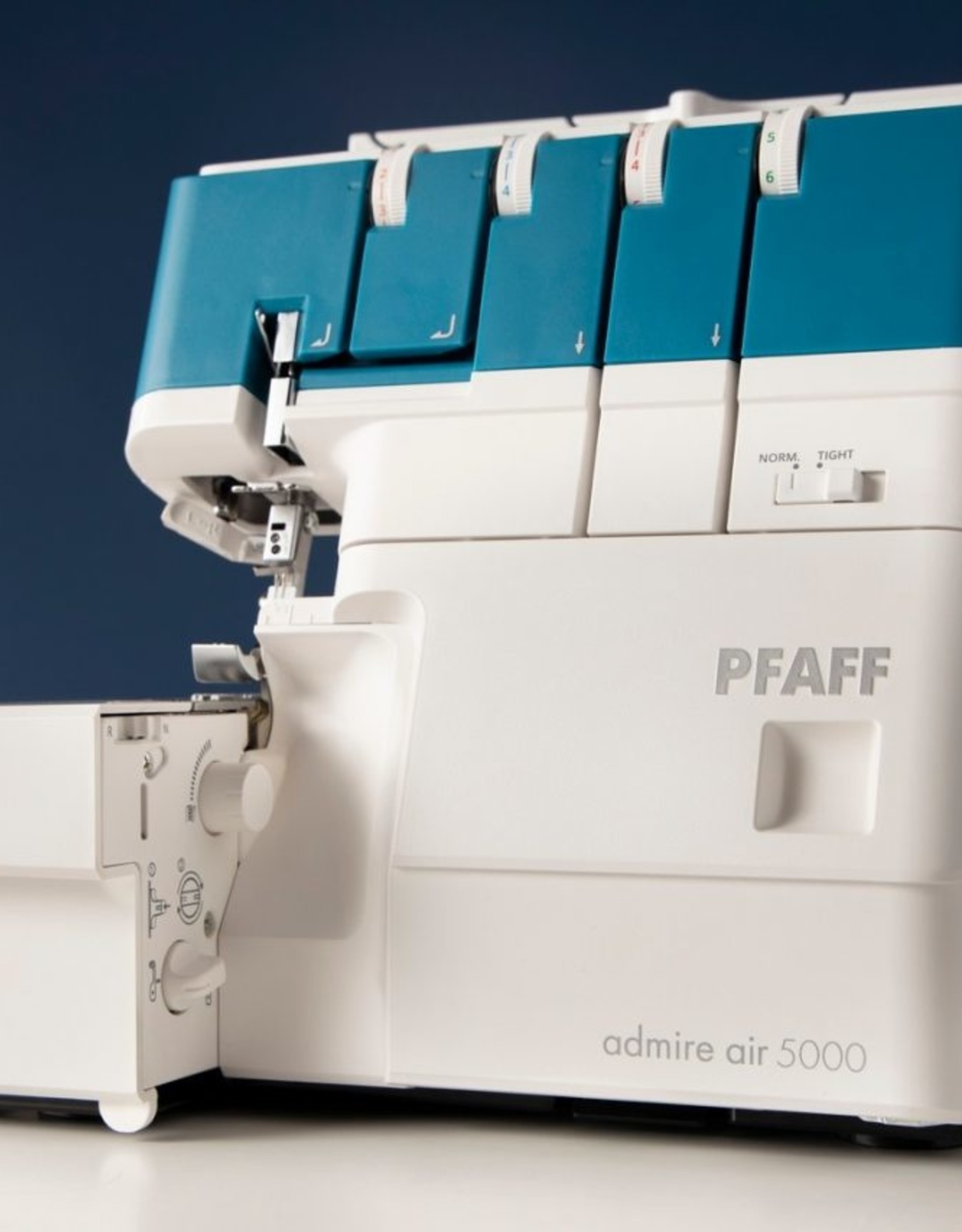 PROMO TOONMODEL Pfaff Admire Air 5000 overlock