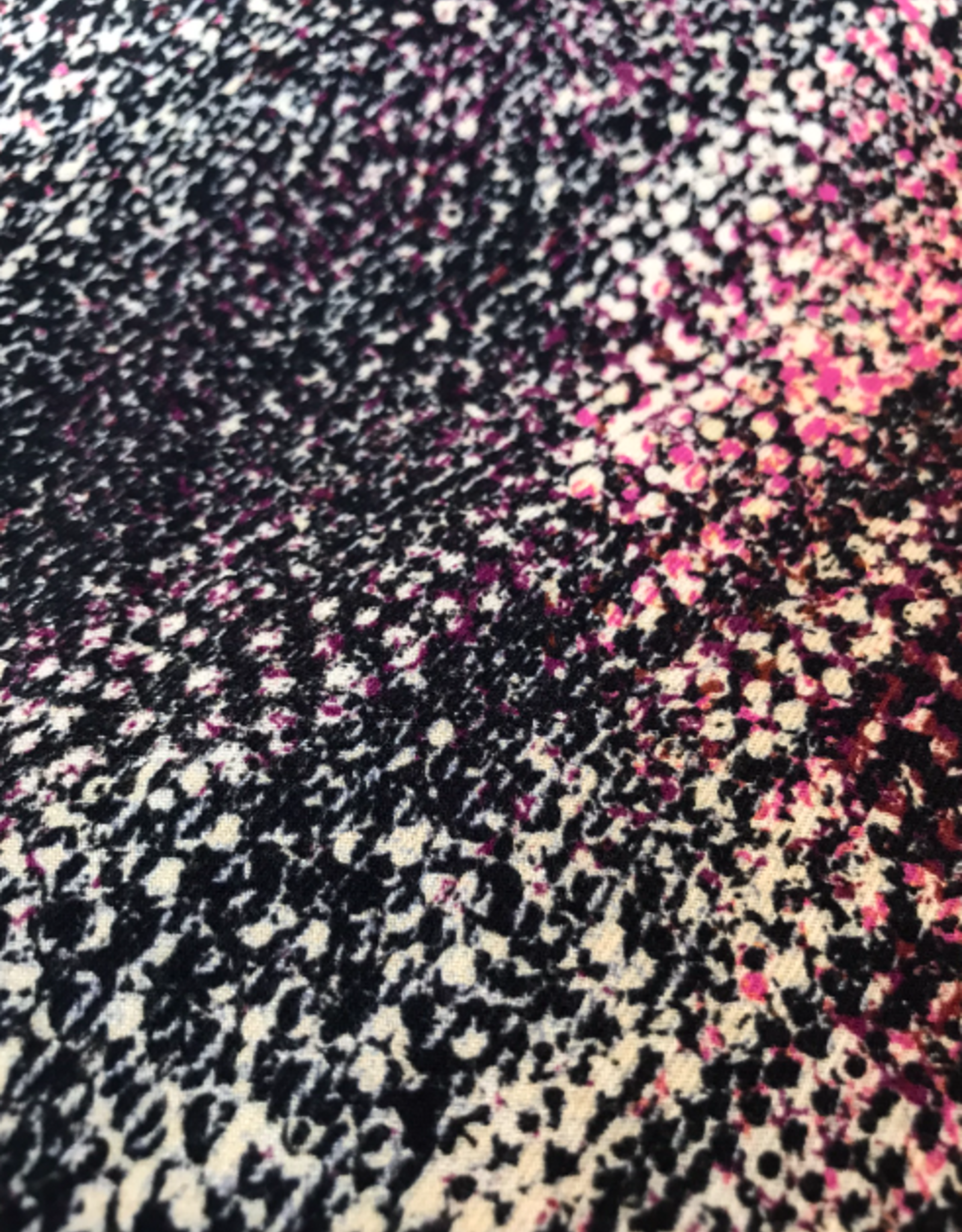 Hilco Viscose Gelin abstracte print paars, zwart