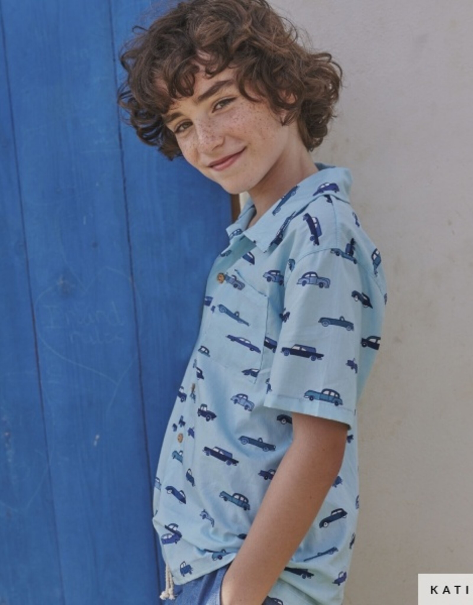 Katoen popeline Havana cars  licht blauw