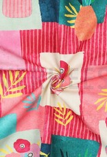 Canvas tossed vases Nerida Hansen licht roze Canvas tossed vases Nerida Hansen licht roze