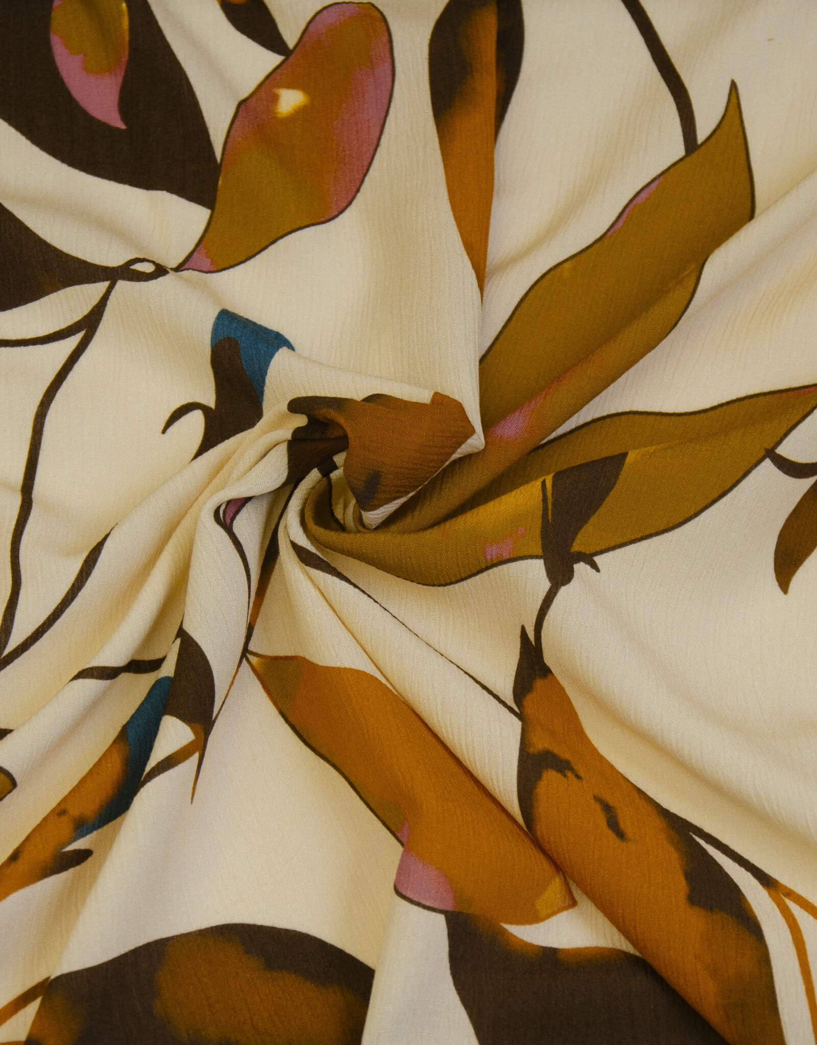 Viscose Irvana grote bladeren oranje beige