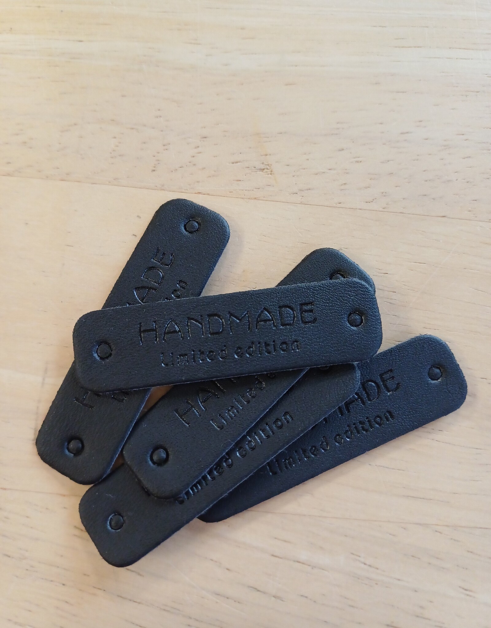 Label handmade limited edition leder goud 5 stuks
