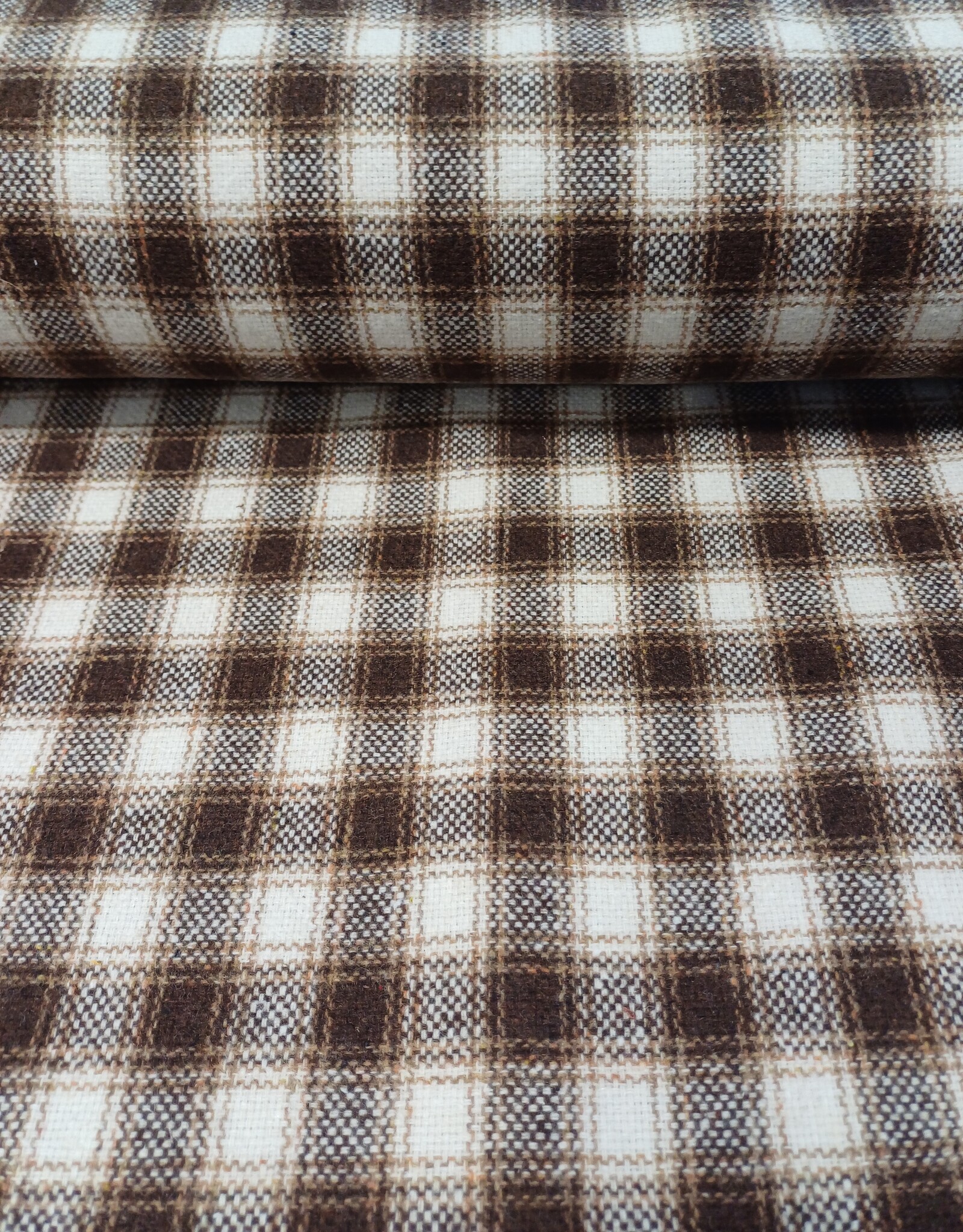 Wol geruit bruintinten