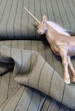 Viscose linnen zwarte krijtstreep mosgroen Viscose linnen zwarte krijtstreep mosgroen