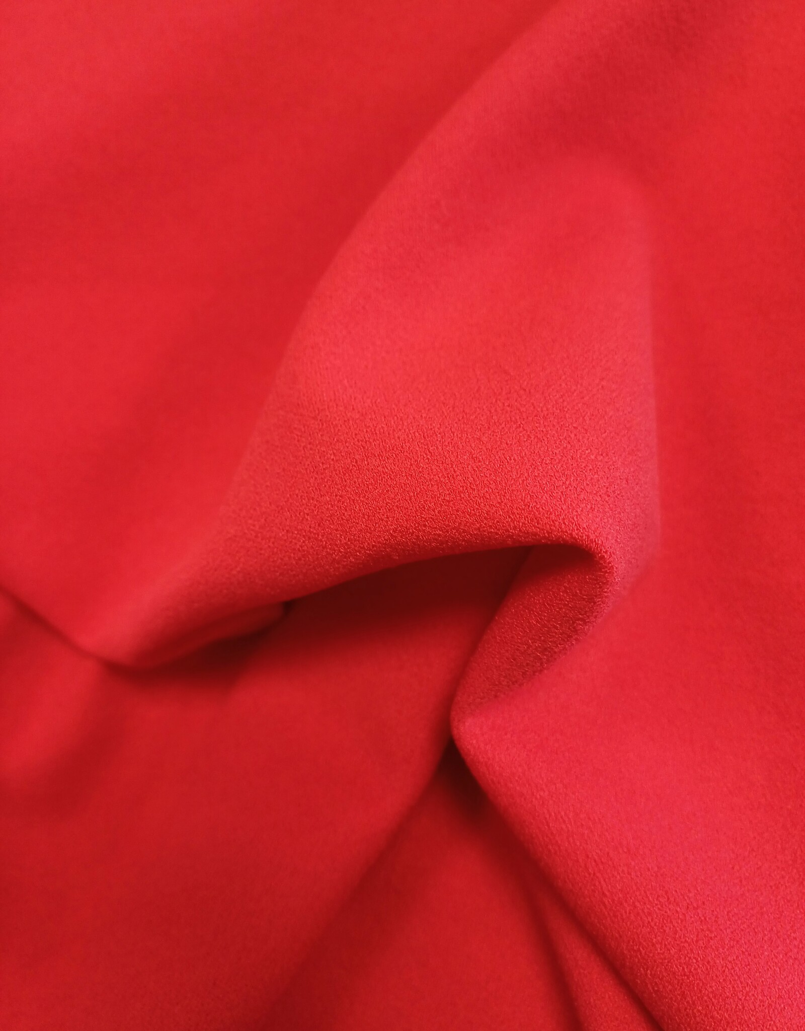 Stoffenschuur selectie Scuba crepe deluxe  rood