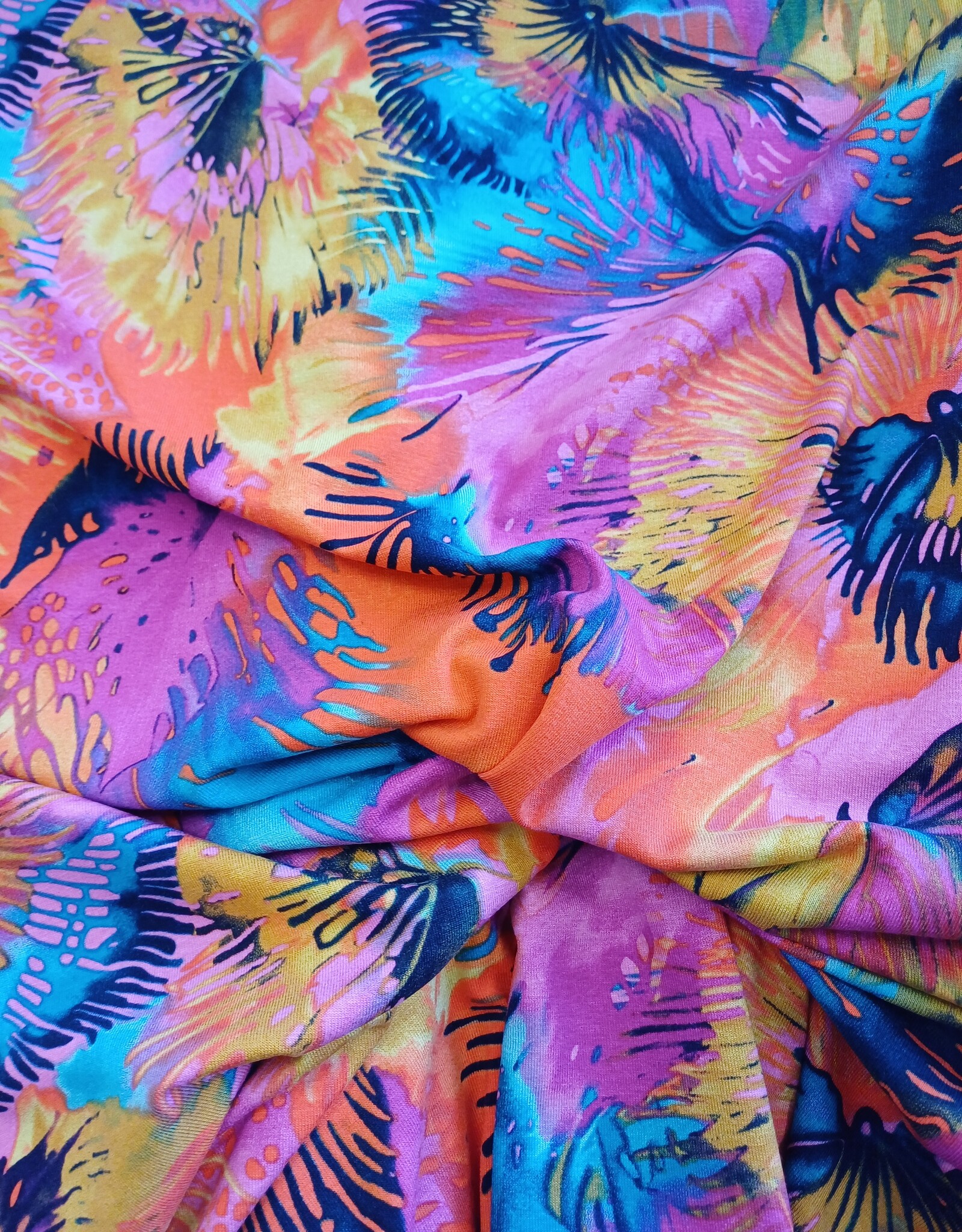 Viscose jersey flowers fuchsia