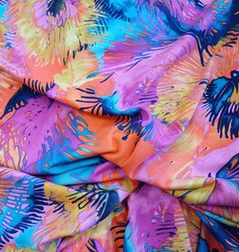 Stoffenschuur selectie Viscose jersey flowers fuchsia