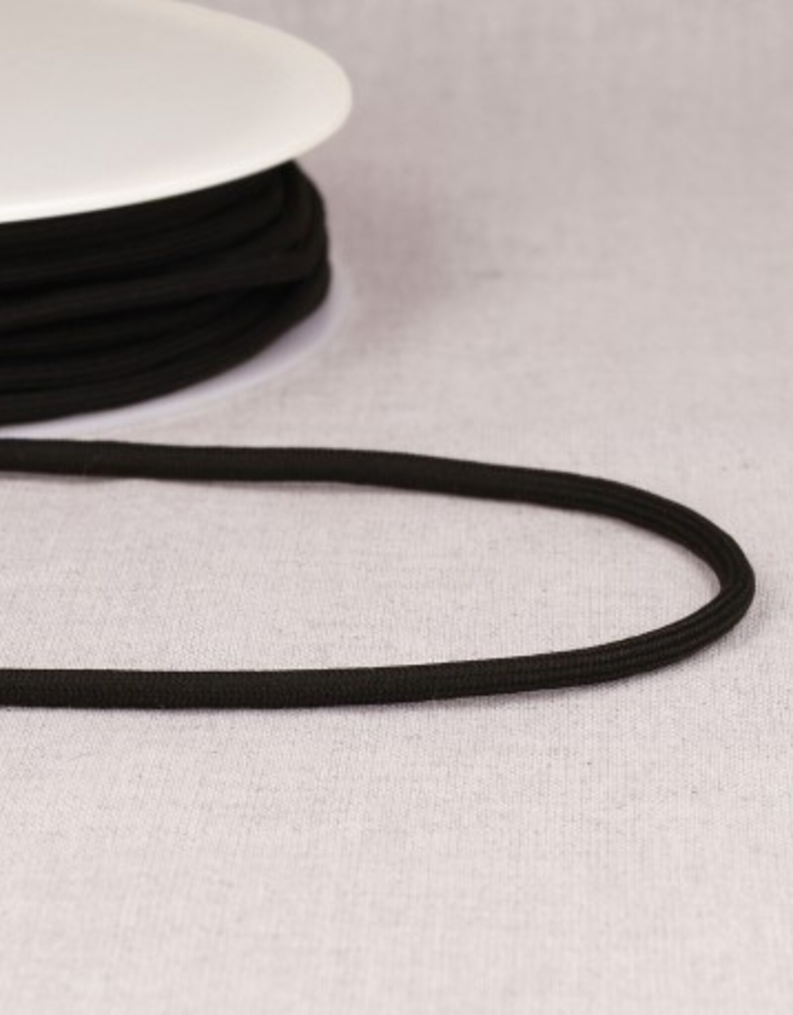 Rond zacht koord 4,5mm zwart  col 014