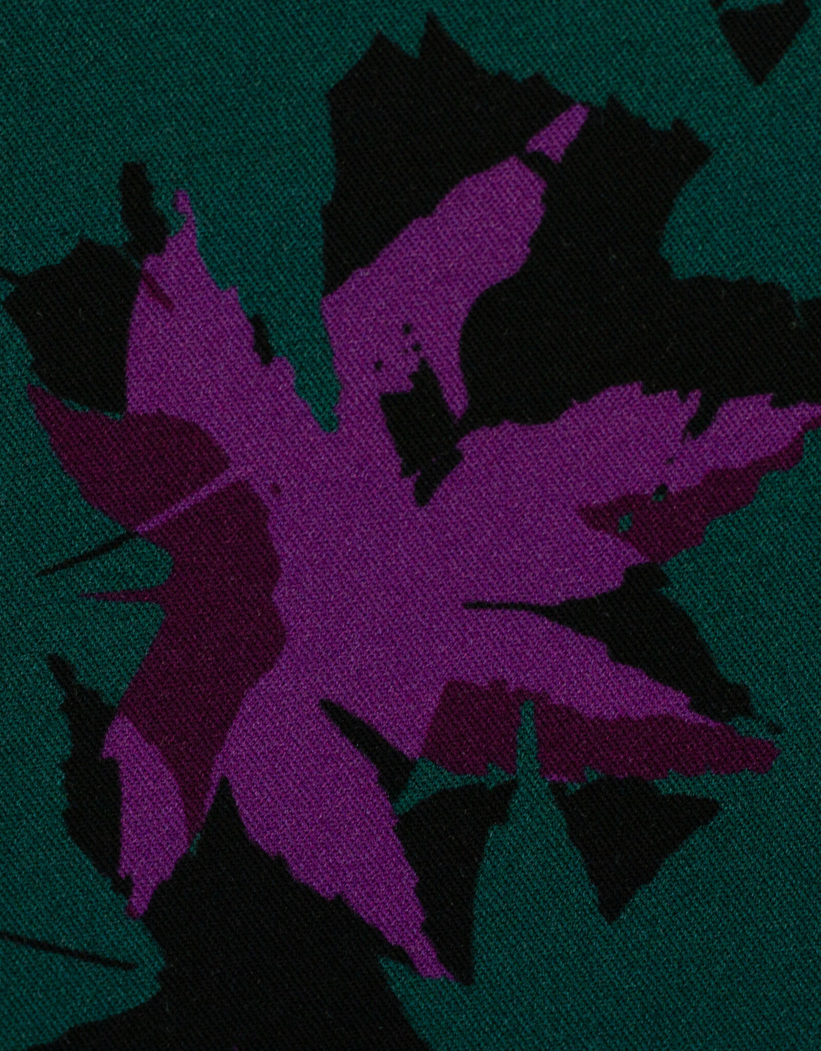 Viscose Acer bladerenprint donkerpetrol aubergine