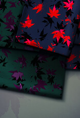 Viscose Acer bladerenprint marine blauw rood