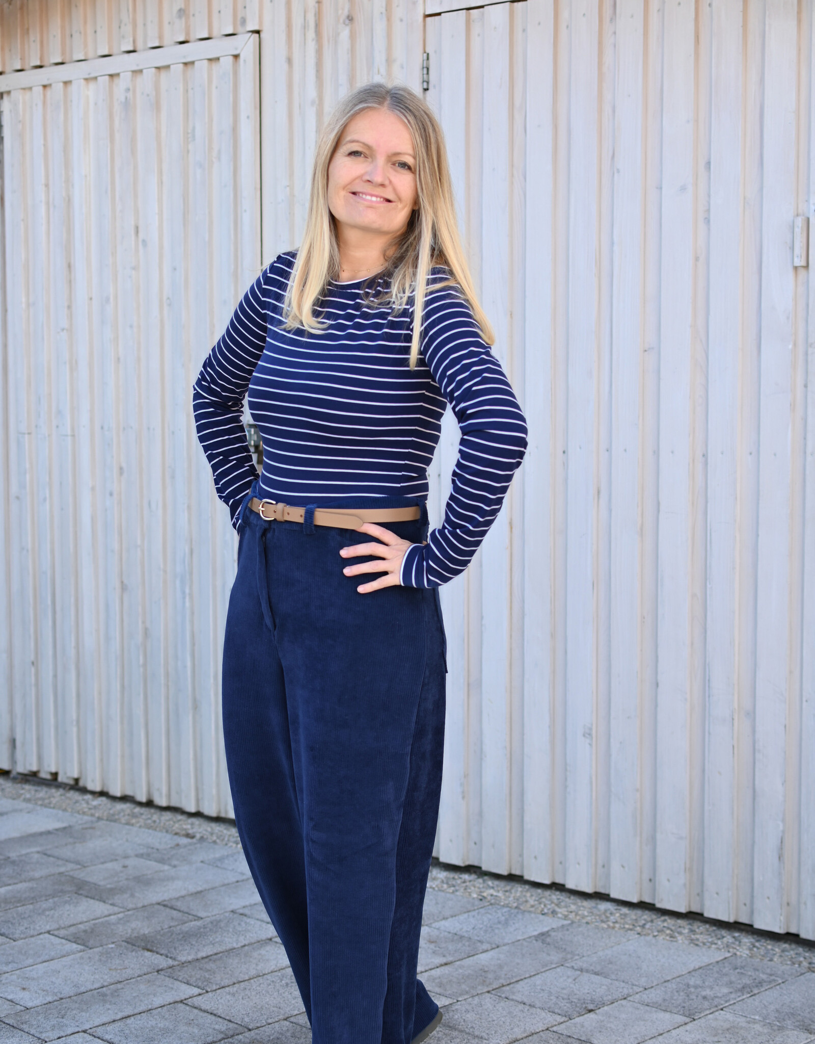 Juna elastisch ribfluweel marine