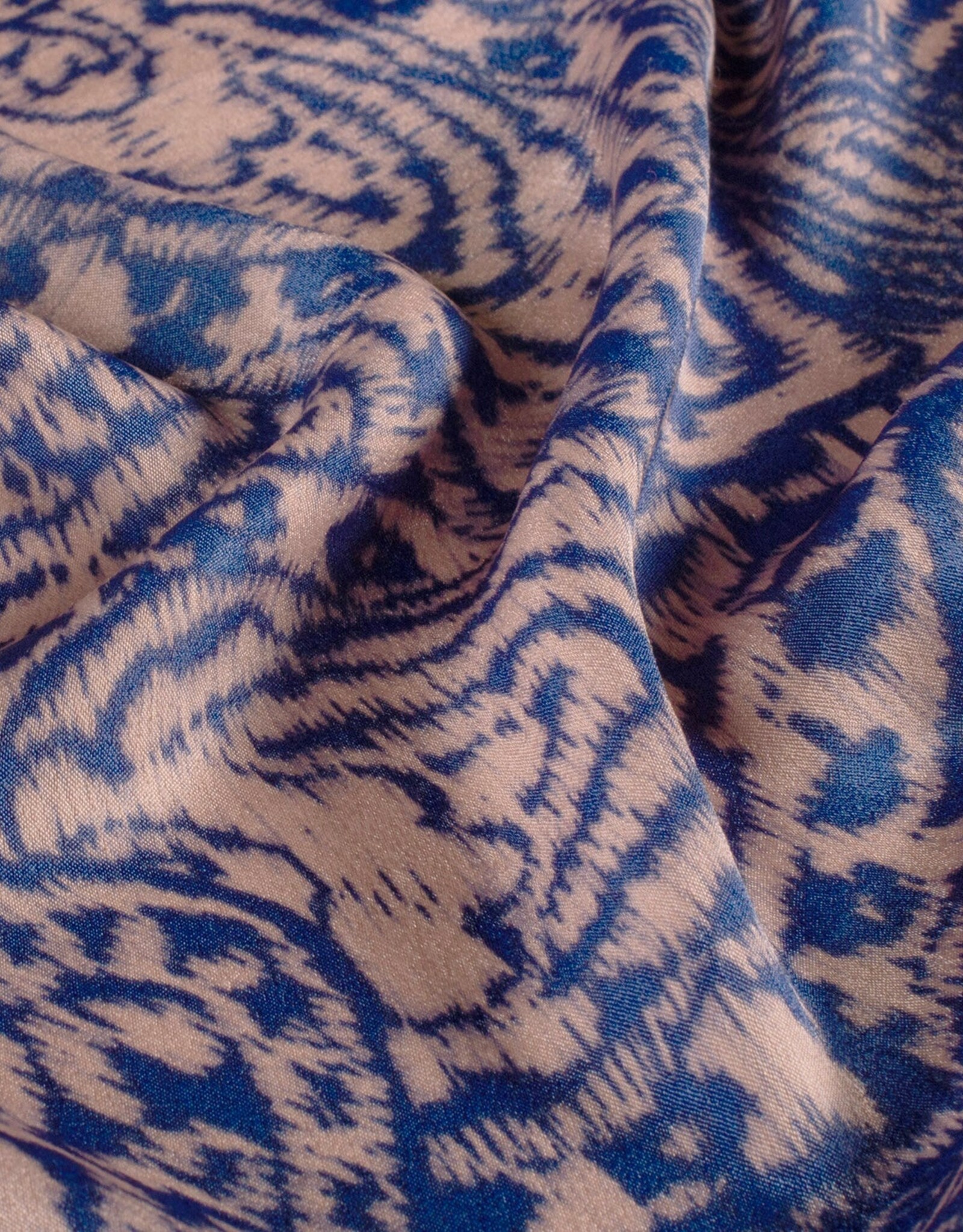 Satijn met velvet touch two-tone softrose-kobalt