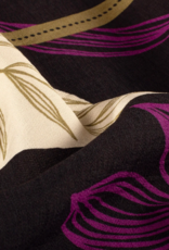 Subtiel glanzende viscose zwart met bladeren kaki zalm mauve oranje