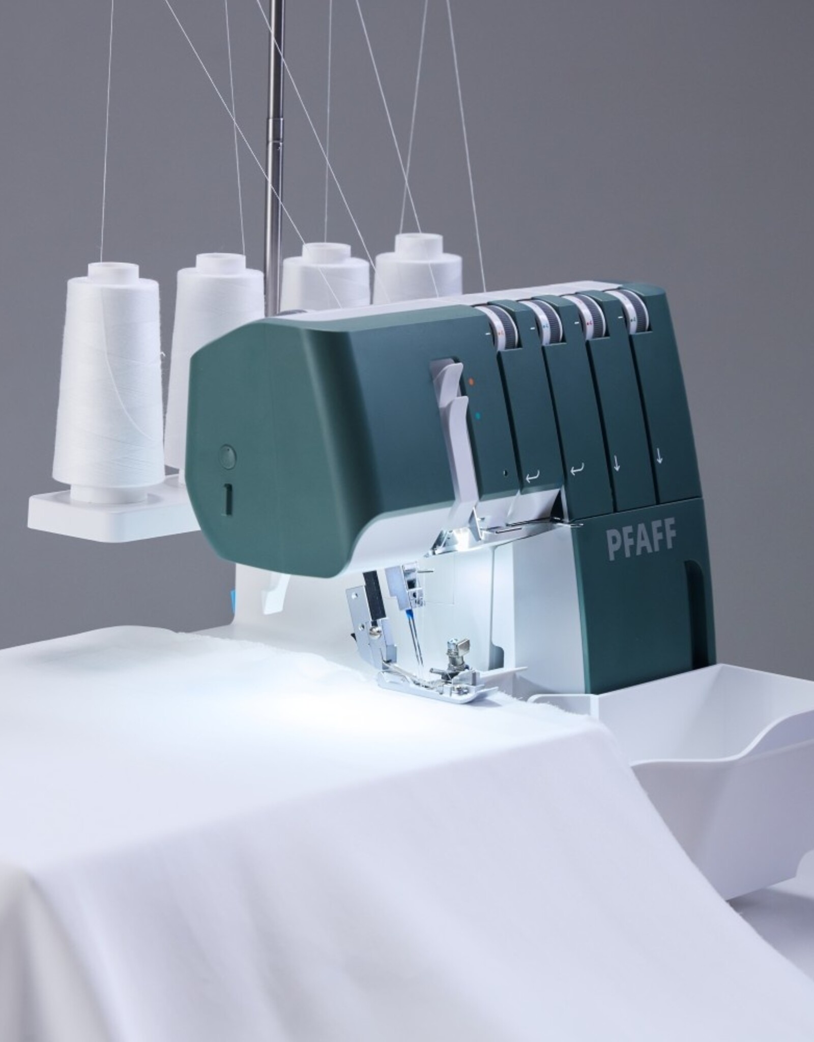 Pfaff Admire 3000 overlock